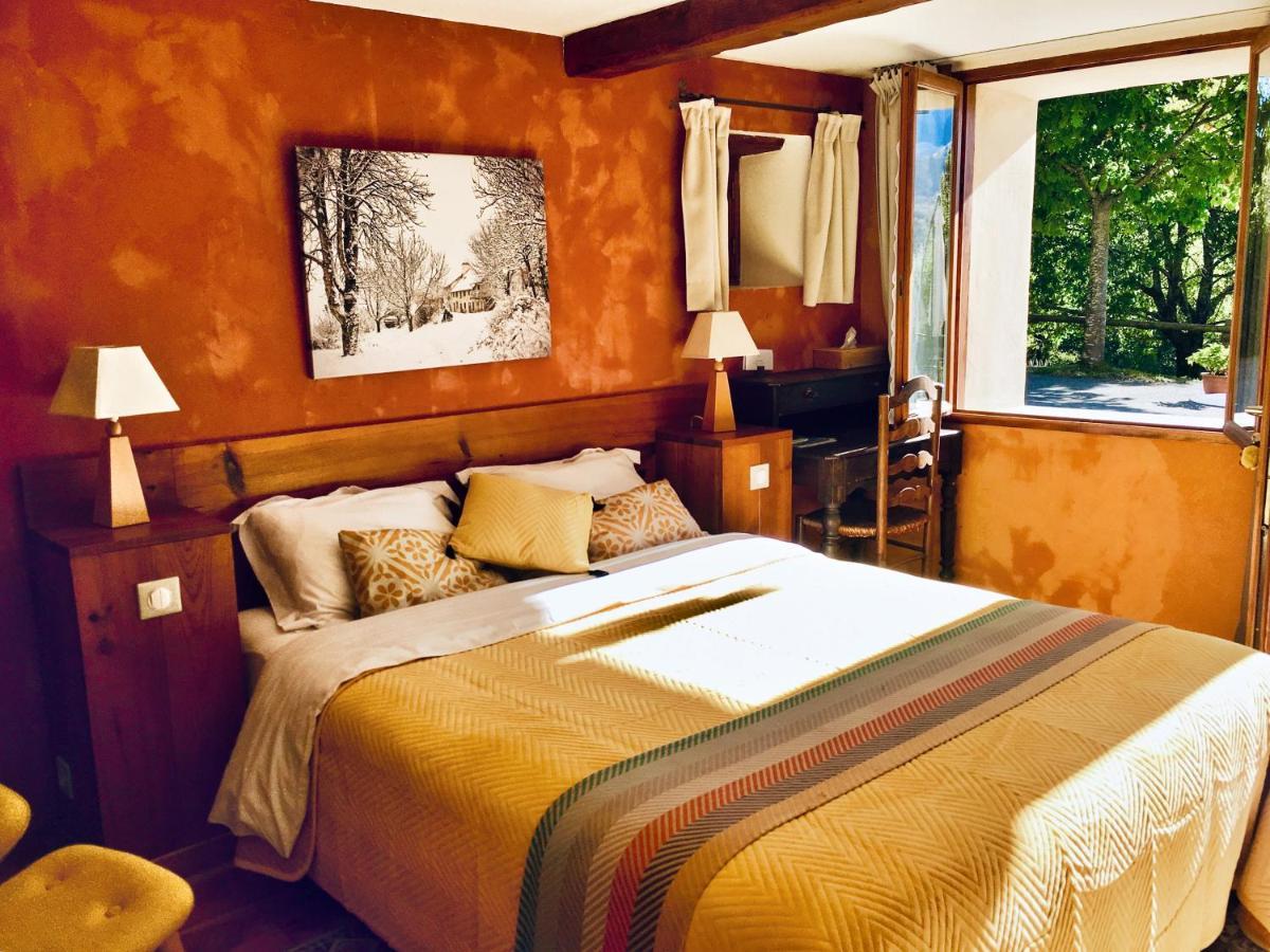 Chambre D'Hotes La Grange Des Ecrins Chabottes Exterior foto